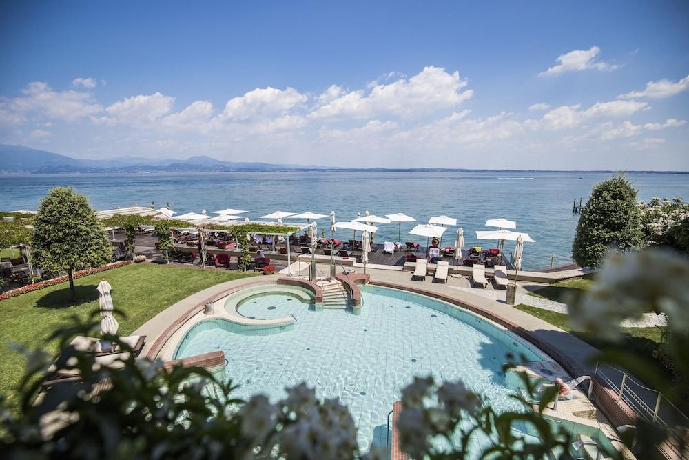 Grand Hotel Terme Sirmione Exterior photo The swimming pool at the Dolder Grand