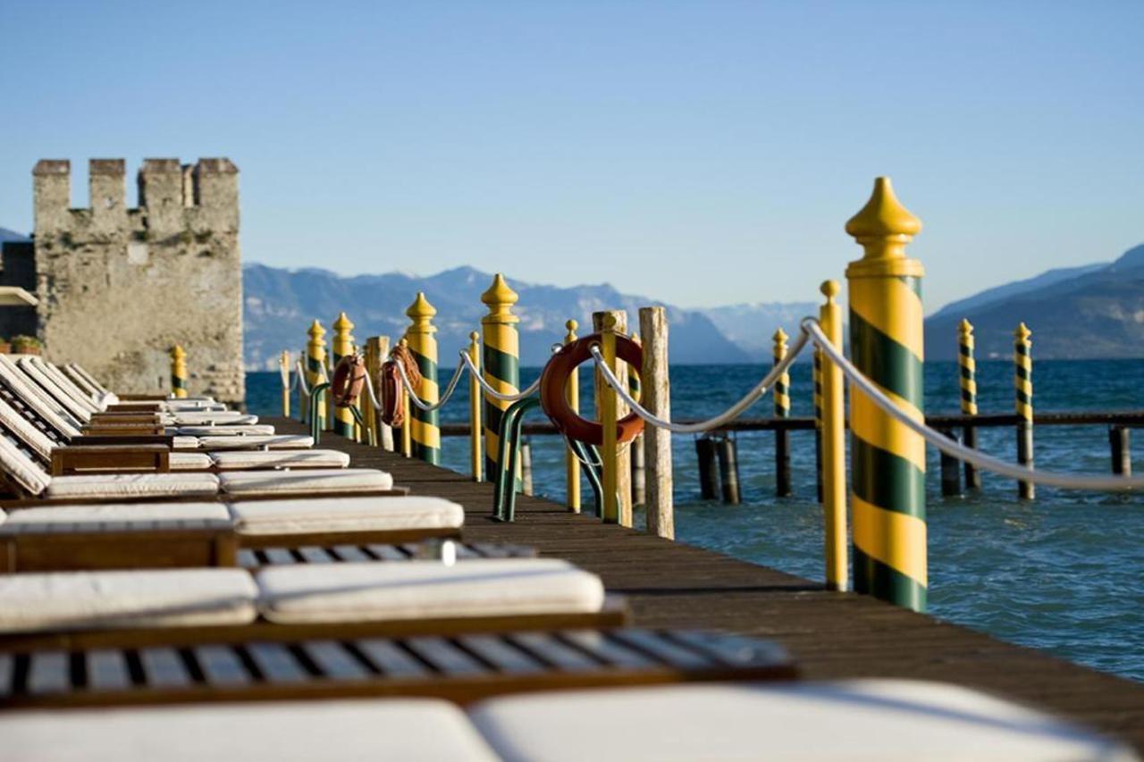 Grand Hotel Terme Sirmione Exterior photo The Lakefront