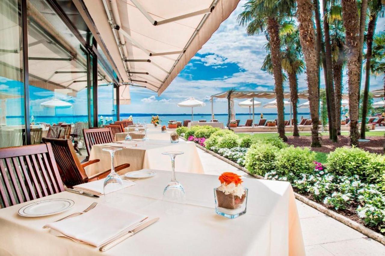 Grand Hotel Terme Sirmione Exterior photo The Beach Club