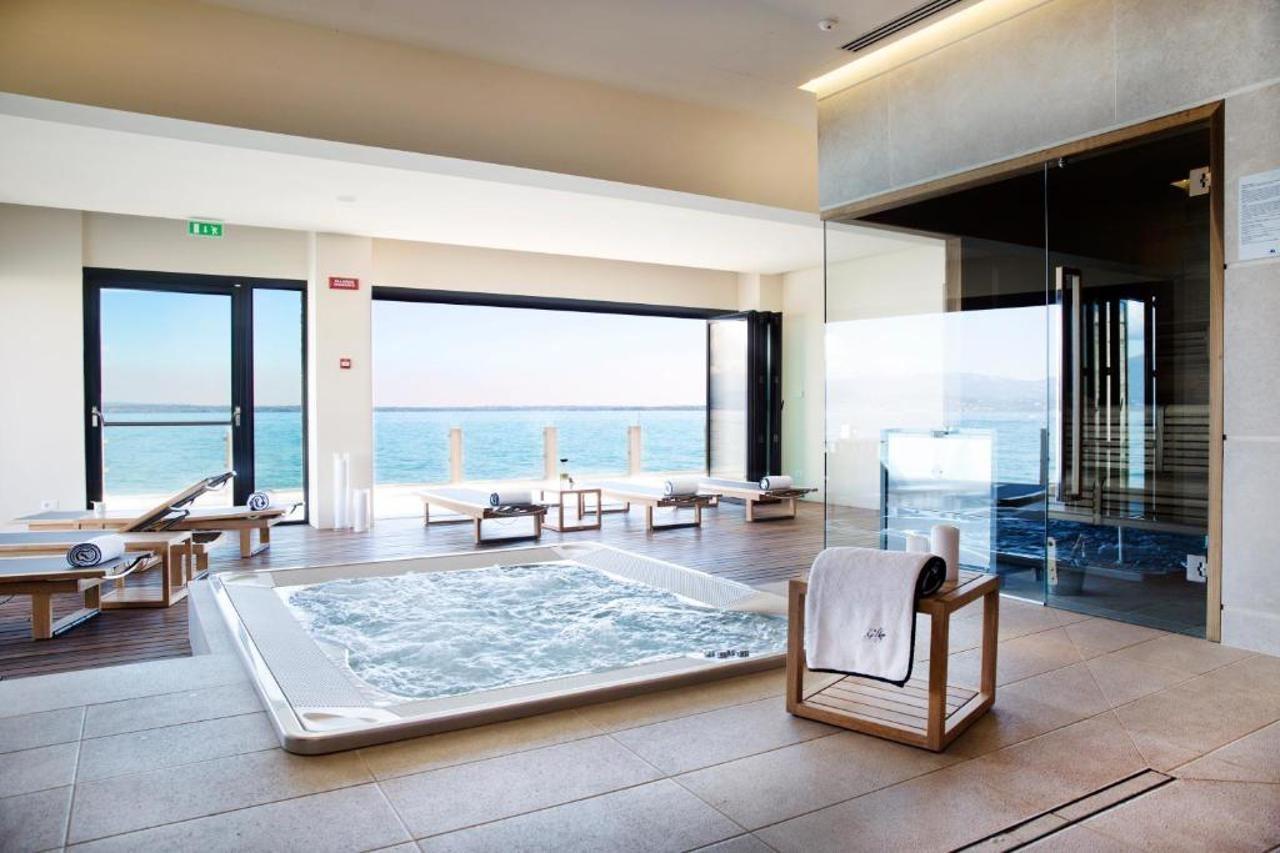 Grand Hotel Terme Sirmione Exterior photo Spa at the hotel
