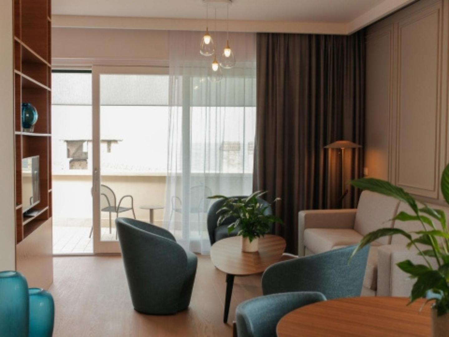 Grand Hotel Terme Sirmione Exterior photo A living room in a modern apartment