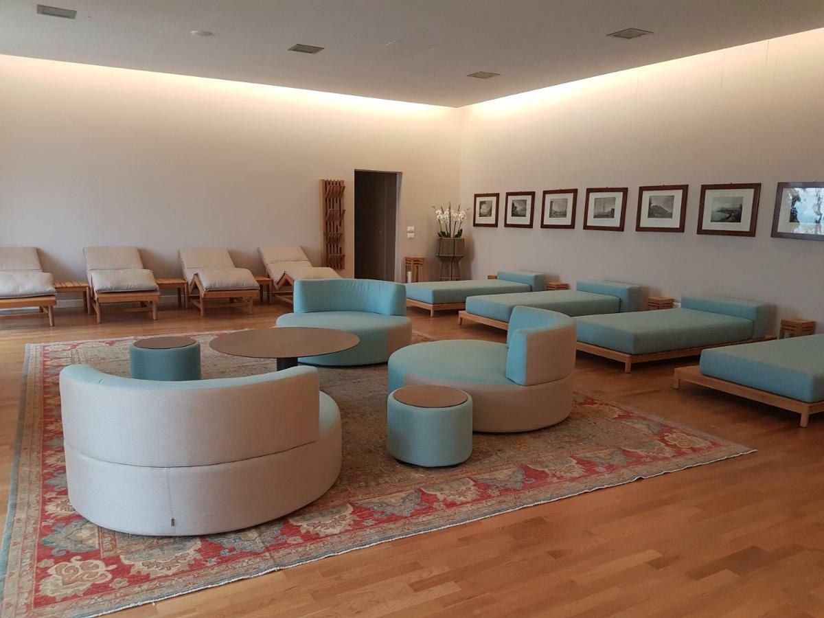 Grand Hotel Terme Sirmione Exterior photo The interior of the lounge